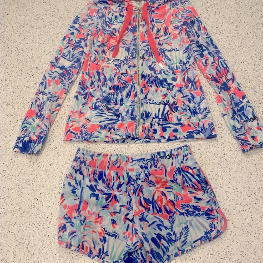 COPY - Lilly Pulitzer larina hoodie and shorts.